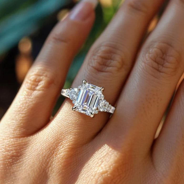 Elegant Palace-style Ring For Women