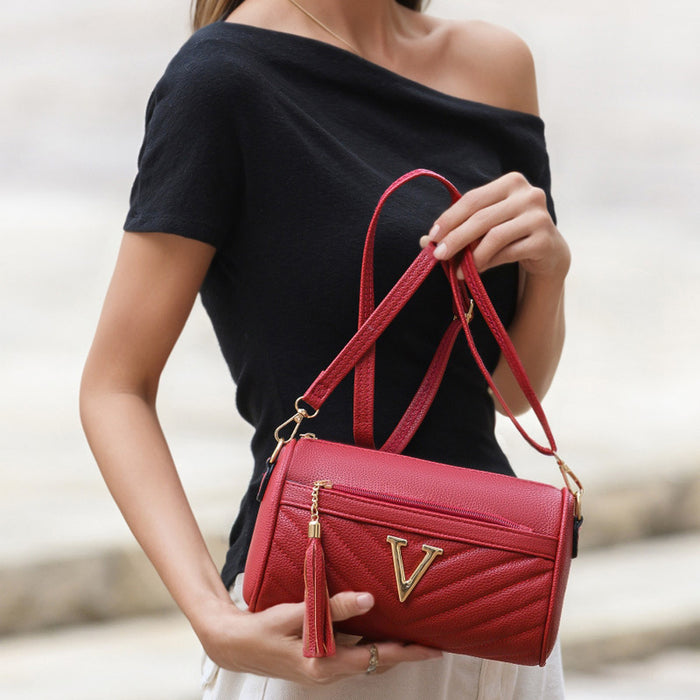 Elegant And Versatile Red V-clasp Shoulder Bag
